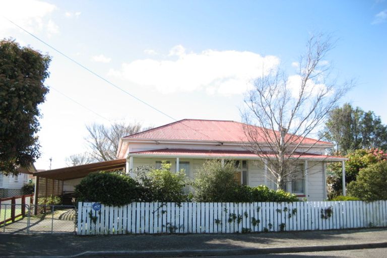 Photo of property in 7 Lambert Street, Marton, 4710