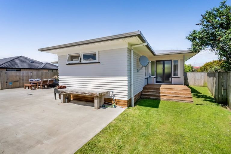 Photo of property in 22a Pukatea Street, Inglewood, 4330