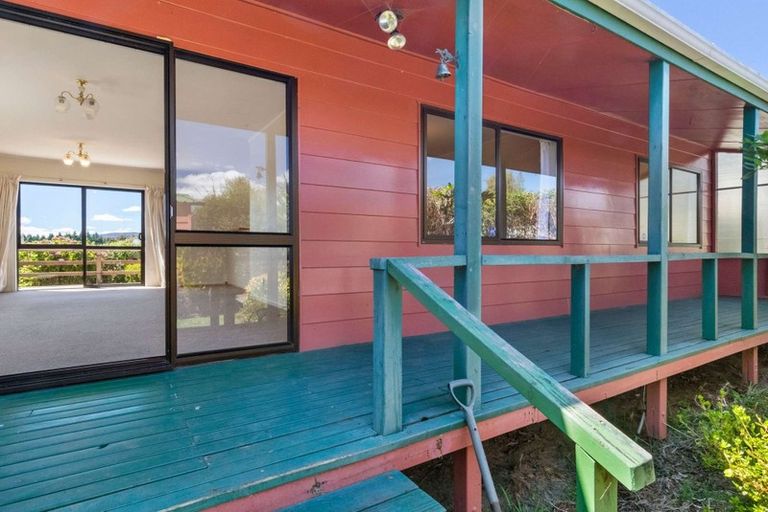 Photo of property in 2b Coulter Road, Owhata, Rotorua, 3010