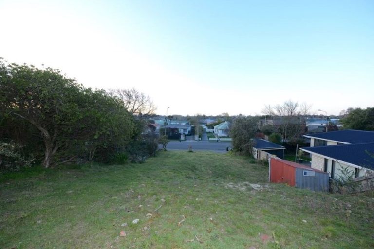Photo of property in 200 Centaurus Road, Saint Martins, Christchurch, 8022