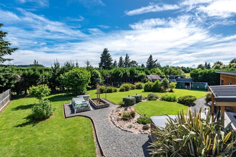 Photo of property in 5 Cross Street, Coalgate, 7673