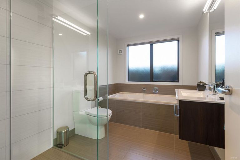 Photo of property in 14 Jacks Point Rise, Jacks Point, Queenstown, 9371