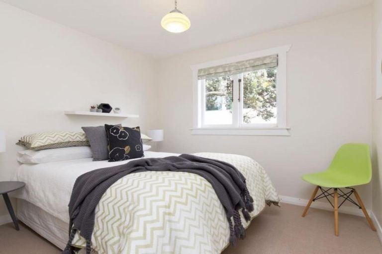 Photo of property in 22 St Michaels Avenue, Point Chevalier, Auckland, 1022
