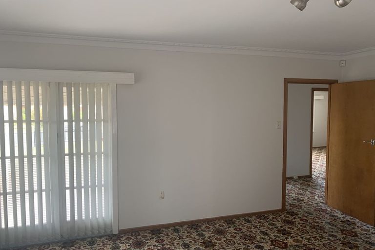 Photo of property in 42 Sunnyside Crescent, Papatoetoe, Auckland, 2025