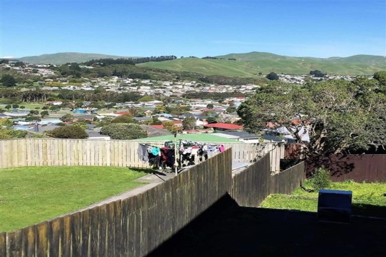 Photo of property in 87 Conclusion Street, Ascot Park, Porirua, 5024