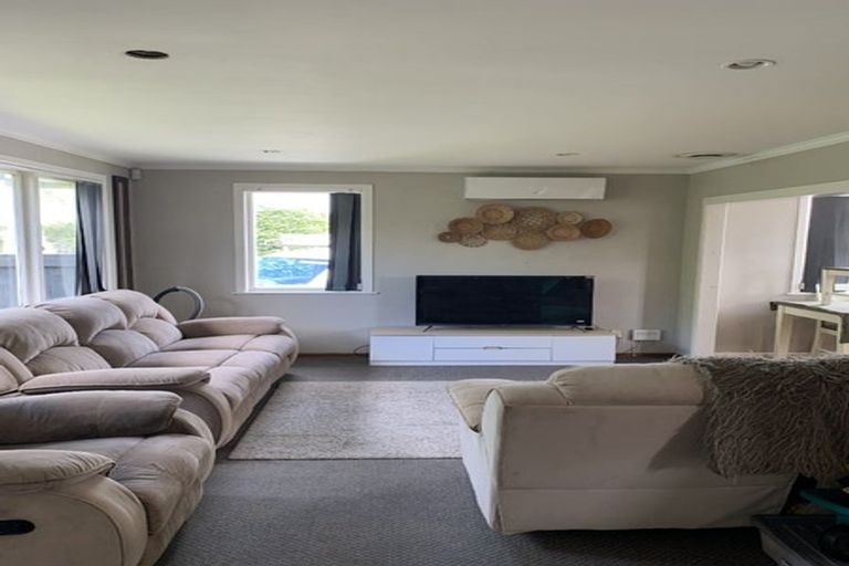 Photo of property in 6 Larnach Street, St Andrews, Hamilton, 3200