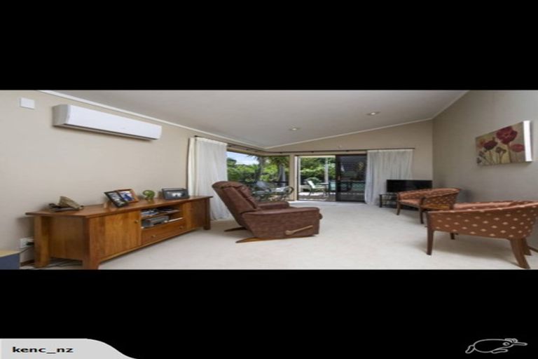 Photo of property in 2/7 Eban Avenue, Hillcrest, Auckland, 0627