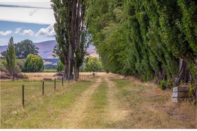 Photo of property in 24 Blackman Road, Blackmans, Alexandra, 9391