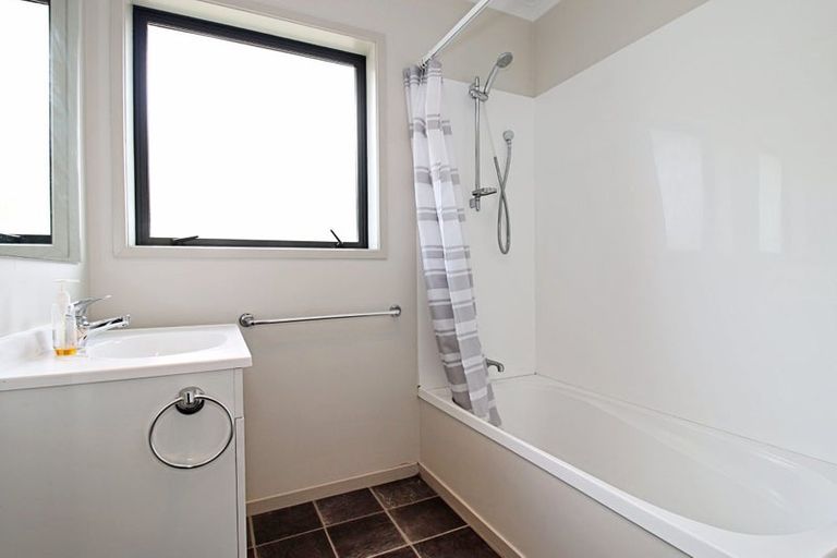 Photo of property in 68 Mcquarrie Street, Kingswell, Invercargill, 9812