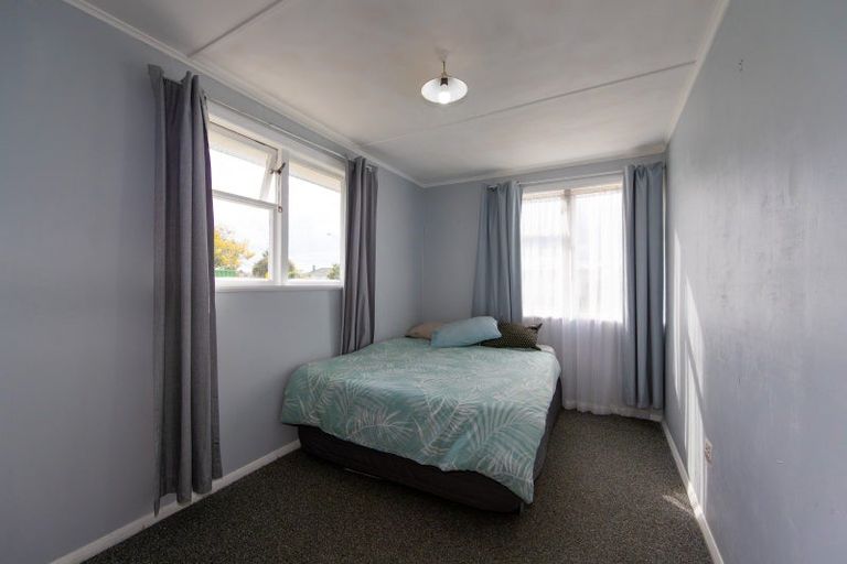 Photo of property in 36 Curling Crescent, Onekawa, Napier, 4110