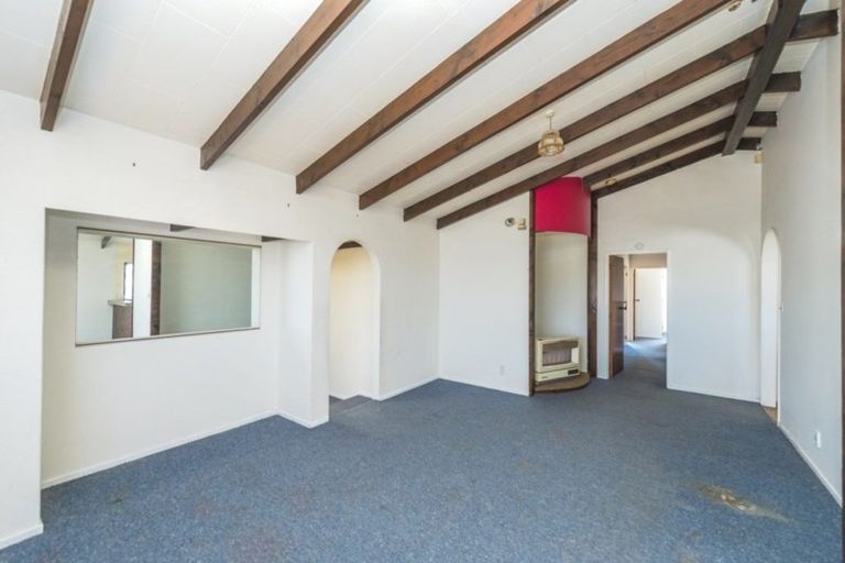 Photo of property in 4 Karyn Street, Castlecliff, Whanganui, 4501