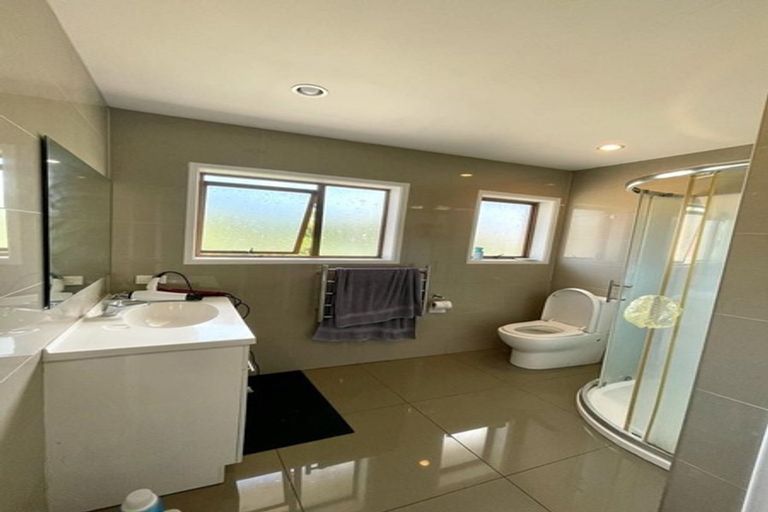 Photo of property in 3/8 Koromiko Street, New Lynn, Auckland, 0600