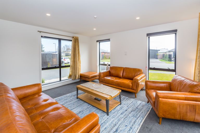 Photo of property in 4 Katrine Drive, Marshland, Christchurch, 8083