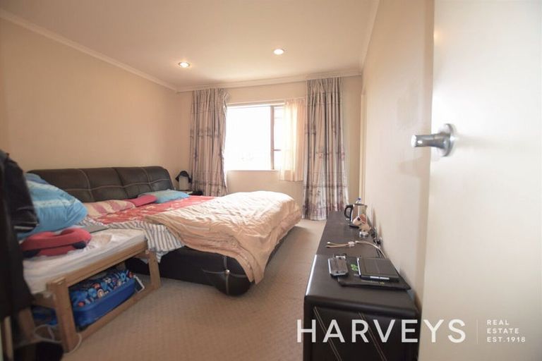 Photo of property in 56 Clover Drive, Henderson, Auckland, 0610