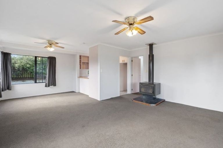 Photo of property in 32 Tawa Street, Hilltop, Taupo, 3330