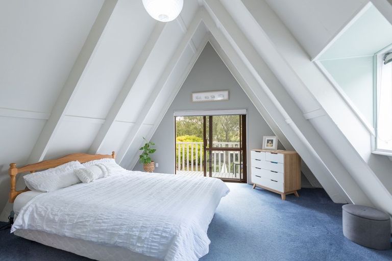 Photo of property in 62 Lord Rutherford Road North, Brightwater, 7022