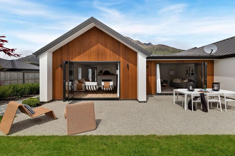 Photo of property in 4 Peasmoor Road, Lower Shotover, Queenstown, 9304