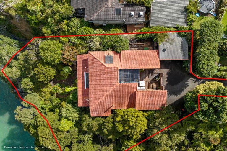 Photo of property in 16 Brigantine Drive, Beach Haven, Auckland, 0626