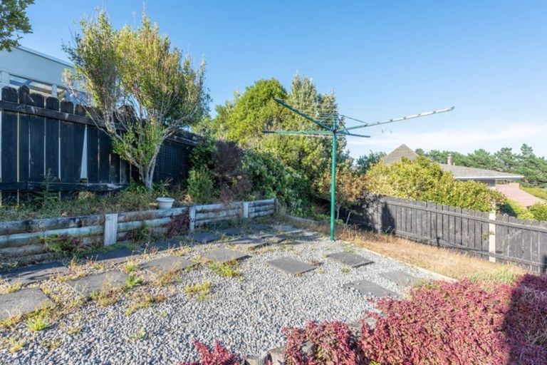 Photo of property in 10 Guadeloupe Crescent, Grenada Village, Wellington, 6037