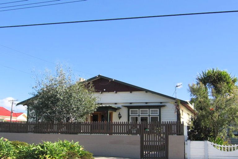 Photo of property in 35 William Street, Petone, Lower Hutt, 5012