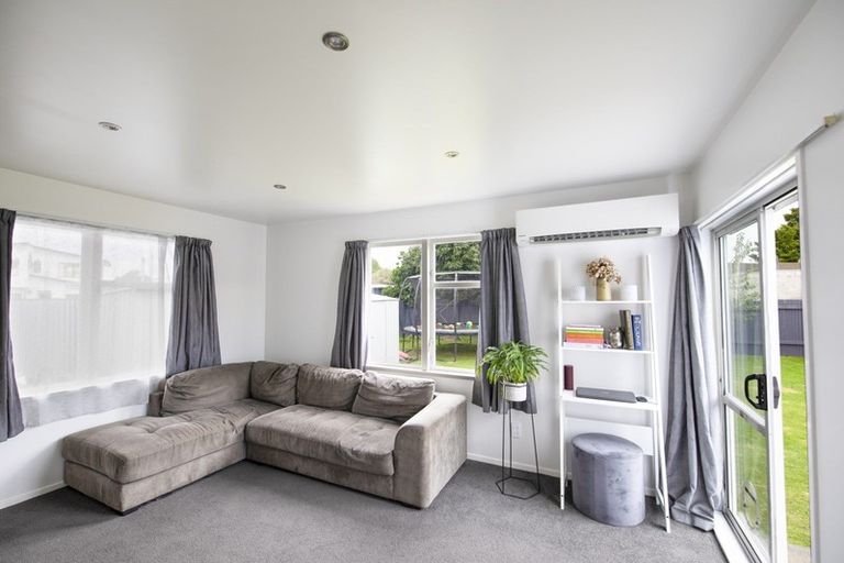 Photo of property in 20 Tait Drive, Greenmeadows, Napier, 4112