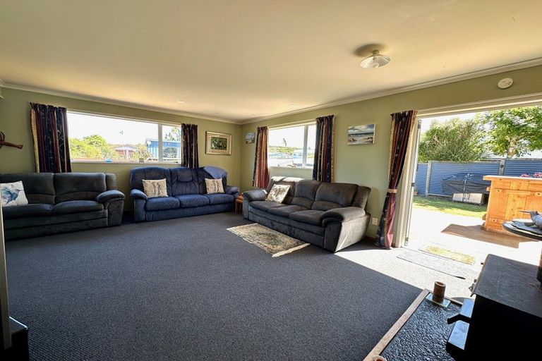 Photo of property in 30 Tarata Street, Kaka Point, Balclutha, 9271