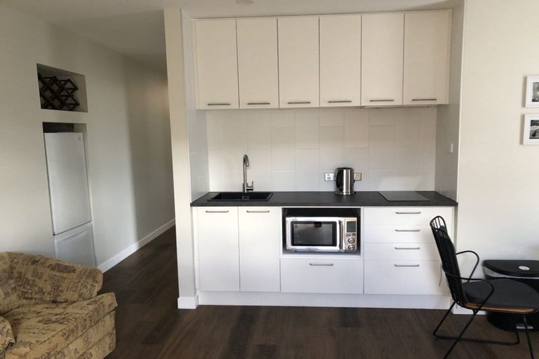 Photo of property in 16 Tabernacle Street, Karaka, Papakura, 2124