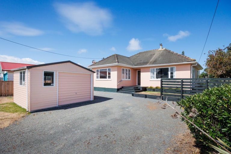 Photo of property in 110 Seabury Avenue, Foxton Beach, Foxton, 4815