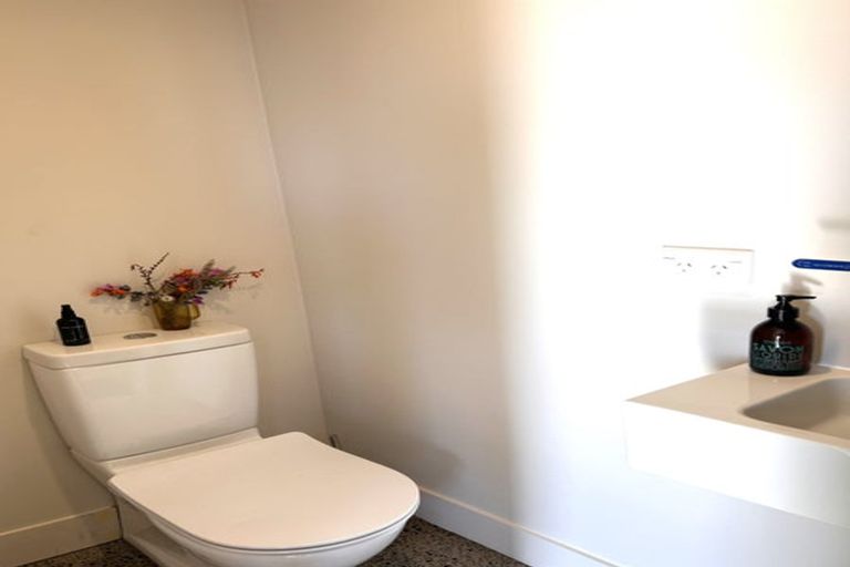 Photo of property in 1 Karepa Street, Brooklyn, Wellington, 6021
