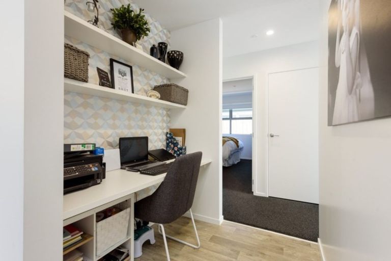 Photo of property in 34 Awataha Crescent, Pyes Pa, Tauranga, 3110