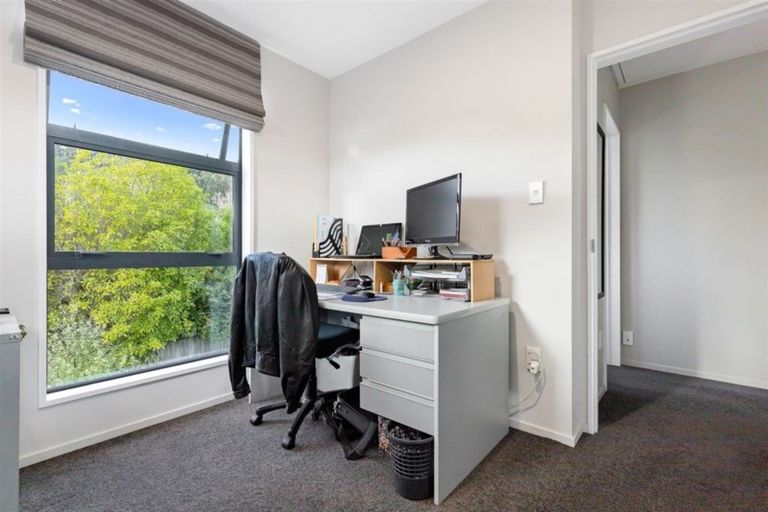 Photo of property in 77 Landsdowne Terrace, Cashmere, Christchurch, 8022