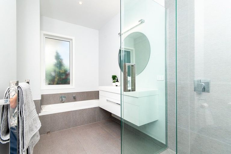 Photo of property in 25 Logan Avenue, Marewa, Napier, 4110