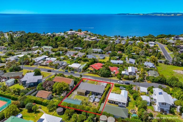 Photo of property in 16 Sea View Road, Leigh, 0985