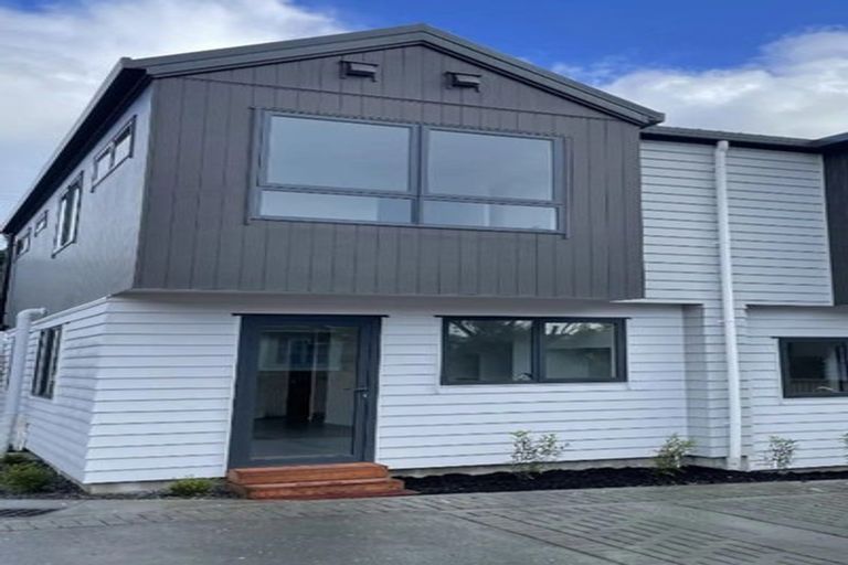Photo of property in 3 Dundale Avenue, Blockhouse Bay, Auckland, 0600
