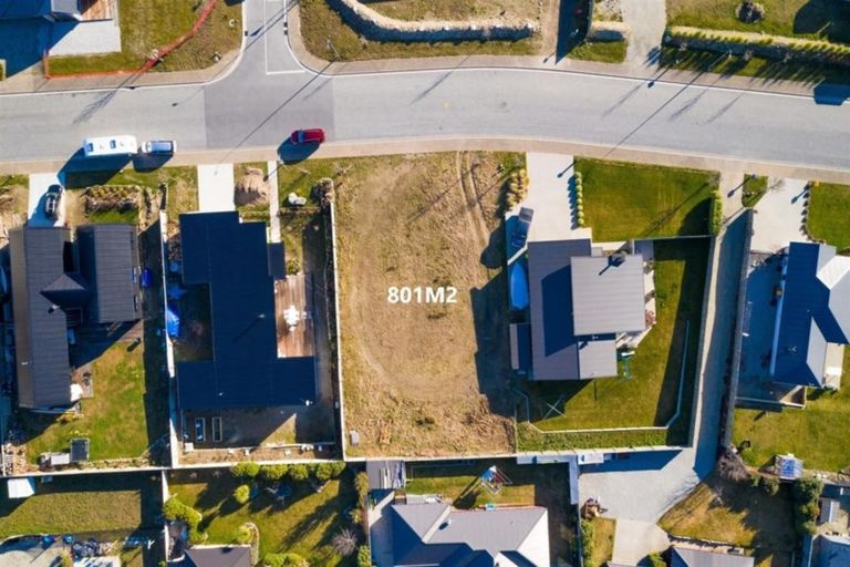 Photo of property in 9 Little Maude Drive, Lake Hawea, Wanaka, 9382