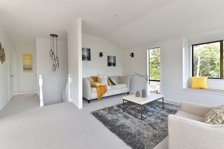 Photo of property in 1/84 Beach Road, Castor Bay, Auckland, 0620