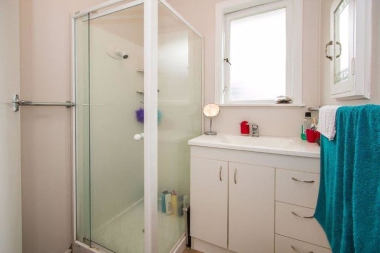 Photo of property in 15 Surrey Street, Manurewa, Auckland, 2102