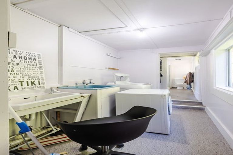 Photo of property in 143 Queen Street, North Dunedin, Dunedin, 9016