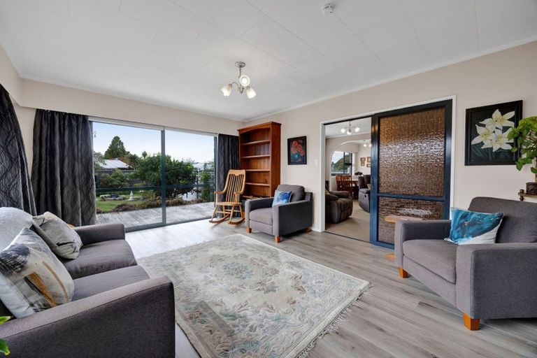 Photo of property in 8 Kowhai Street, Strandon, New Plymouth, 4312