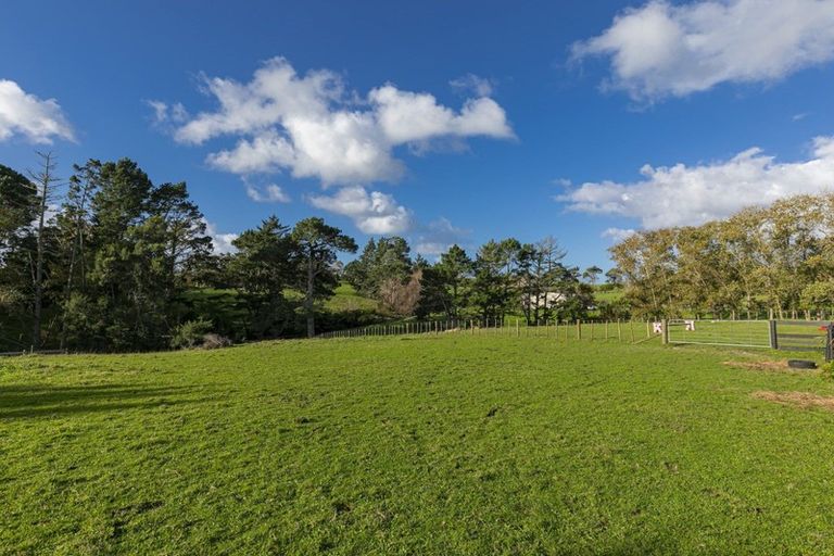 Photo of property in 19 Lloyd Road, Riverhead, Albany, 0793