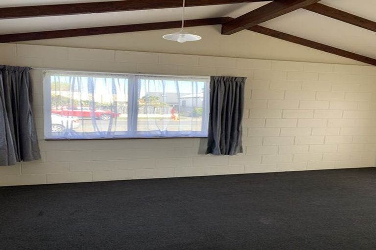 Photo of property in 1/204 Grove Road, Mayfair, Hastings, 4122