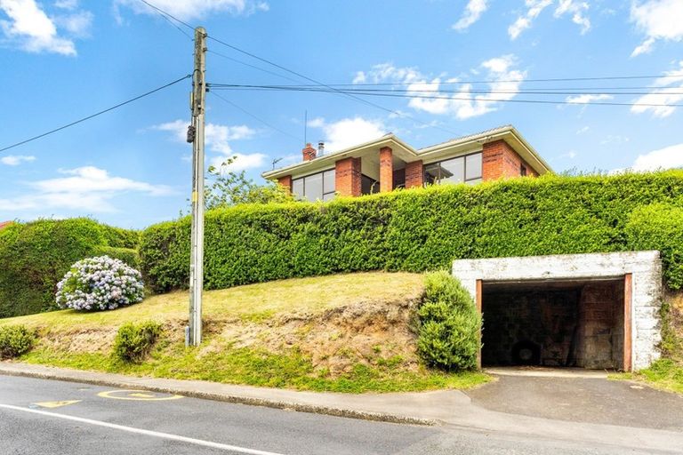 Photo of property in 6 District Road, Roseneath, Port Chalmers, 9023