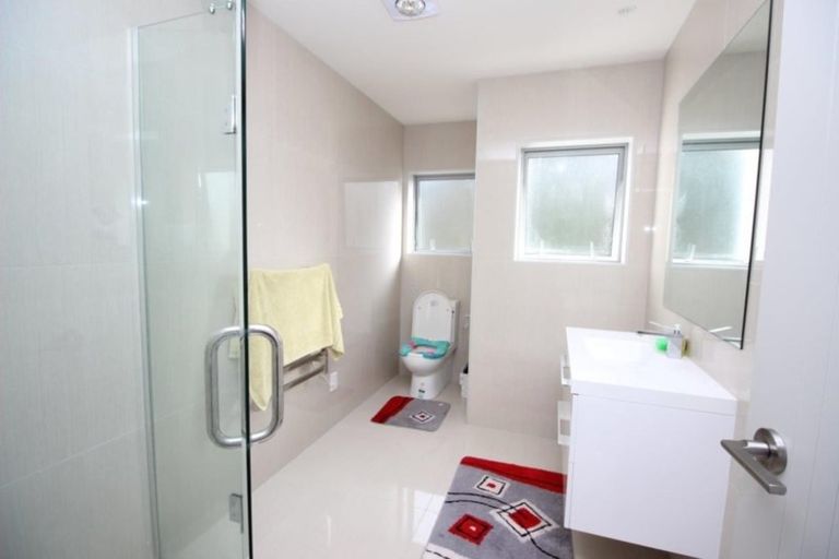 Photo of property in 46 Blacks Road, Greenhithe, Auckland, 0632