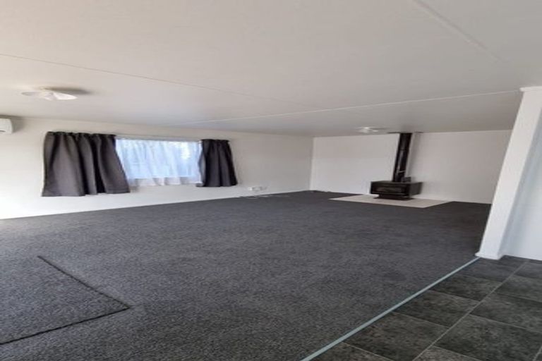 Photo of property in 1/5 Hatherley Place, Clendon Park, Auckland, 2103