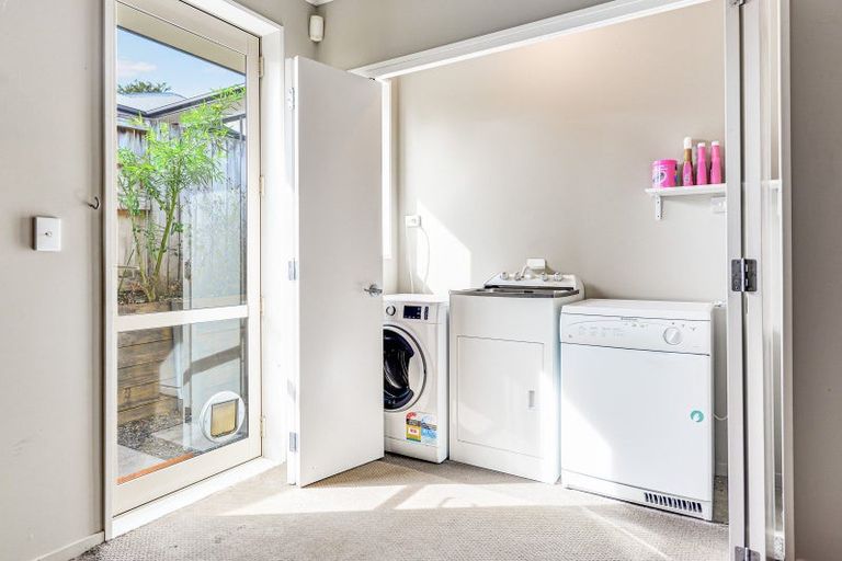 Photo of property in 42 Heathfield Avenue, Huntington, Hamilton, 3210