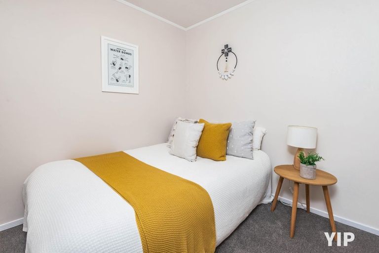 Photo of property in 15b Lenox Grove, Johnsonville, Wellington, 6037