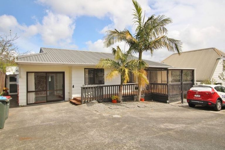Photo of property in 3/101 Donovan Street, Blockhouse Bay, Auckland, 0600