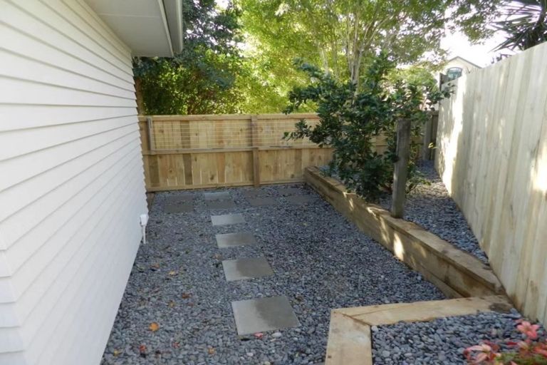 Photo of property in 14 Wells Road, Bucklands Beach, Auckland, 2012