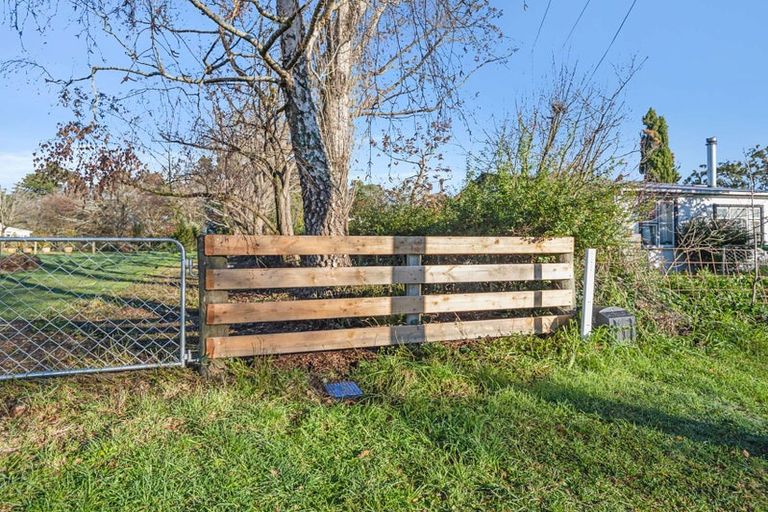 Photo of property in 14-16 Sarsfield Street, Southbridge, 7602