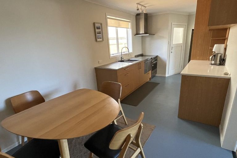 Photo of property in 28 Annandale Street, Lynmouth, New Plymouth, 4310